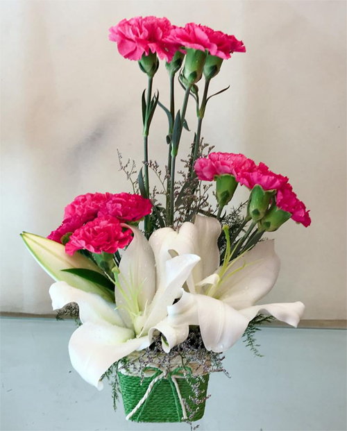 Pink Carnation & White Oriental Lilly