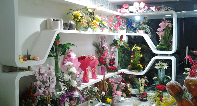 We invite you to visit our florist shop in Delhi. Please give some ...
