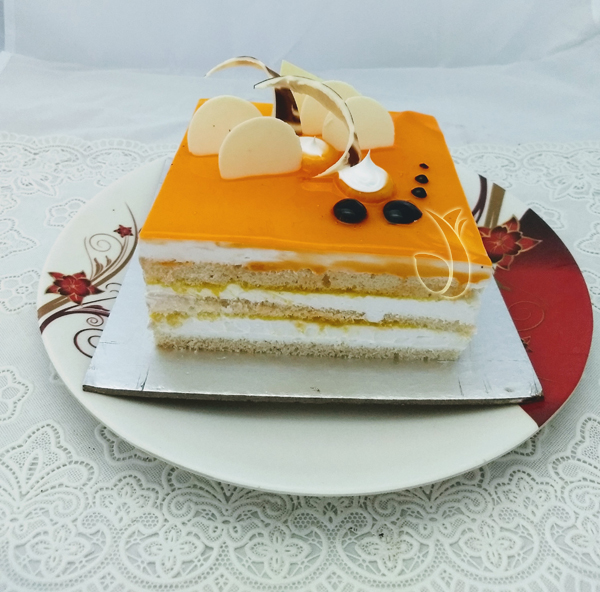 Mango Square Cake (Less Creamy)