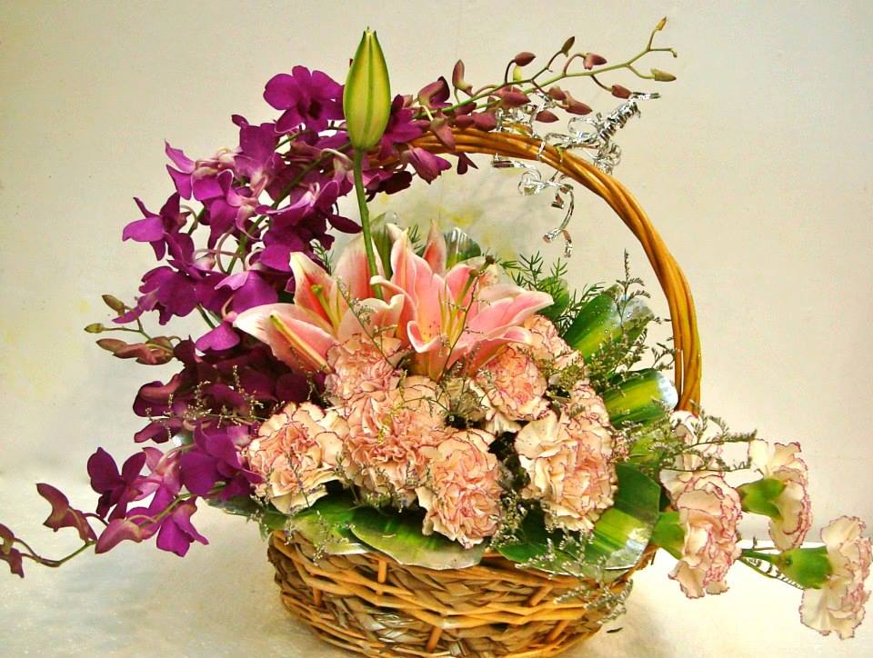 Round Basket of Mix Flowers