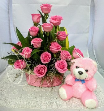 send flower Okhla DelhiPink Rose Basket & Small Teddy