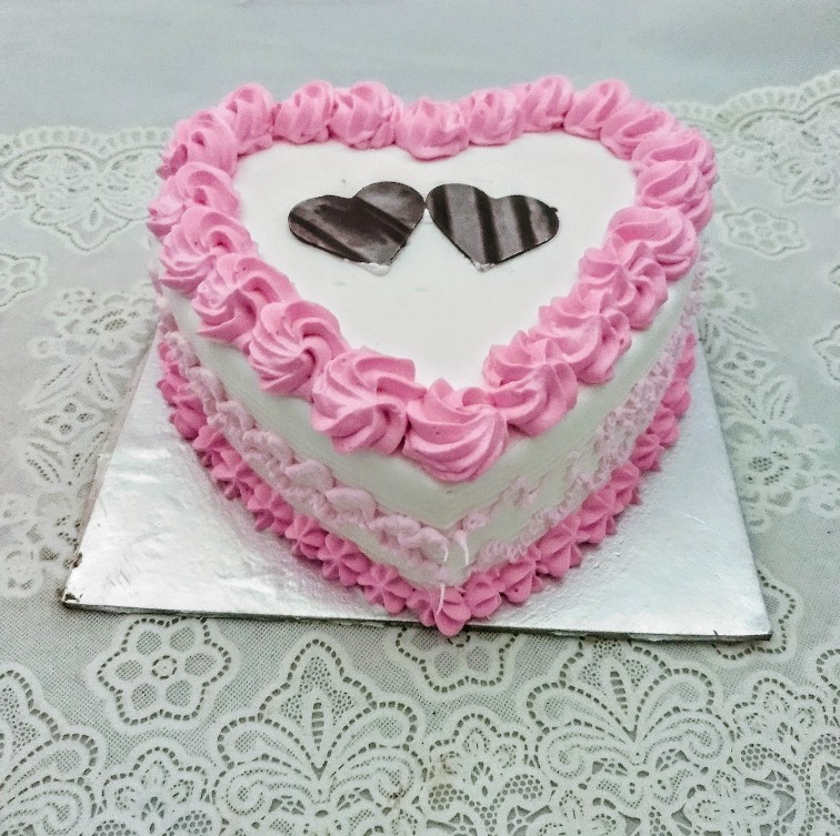 Heart Shape Strawberry Cake