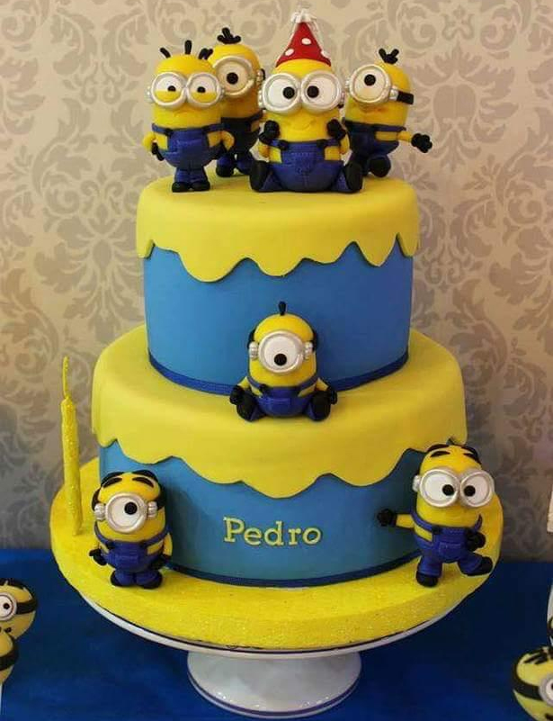 5Kg 2 Tier Minion Cake