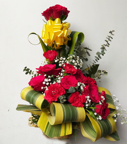 send flower Lodi Colony DelhiArrangement of 10 Red Roses & 10 Red Carnation